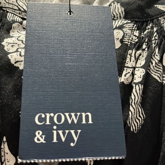 crown & ivy Black Floral Bling Front Buttons V Neck Loose Fit NWT XL - Picture 7 of 10